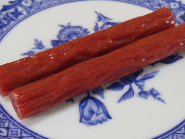 今回のおやつ：ヤガイの「ペンシルカルパス」を食べる！ | せっかくだからお菓子を食べたらブログ2