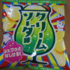 今回のおやつ：山芳製菓の「ポテトチップス クリームソーダ味」を食べる！